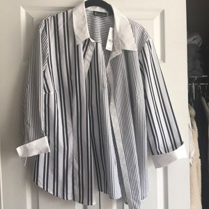 Button down black and white